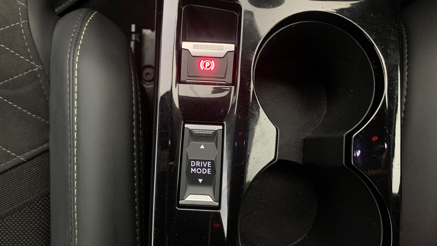 Used Peugeot 208 2022 for sale - 76260905: Photo 32