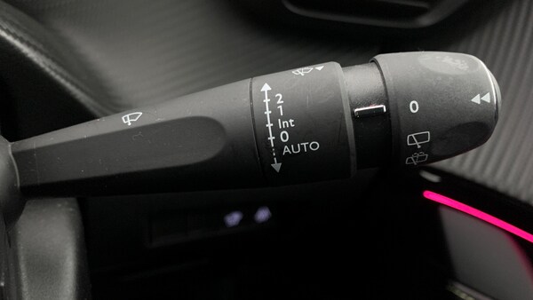 Used Peugeot 208 2022 for sale - 76260905: Photo 34