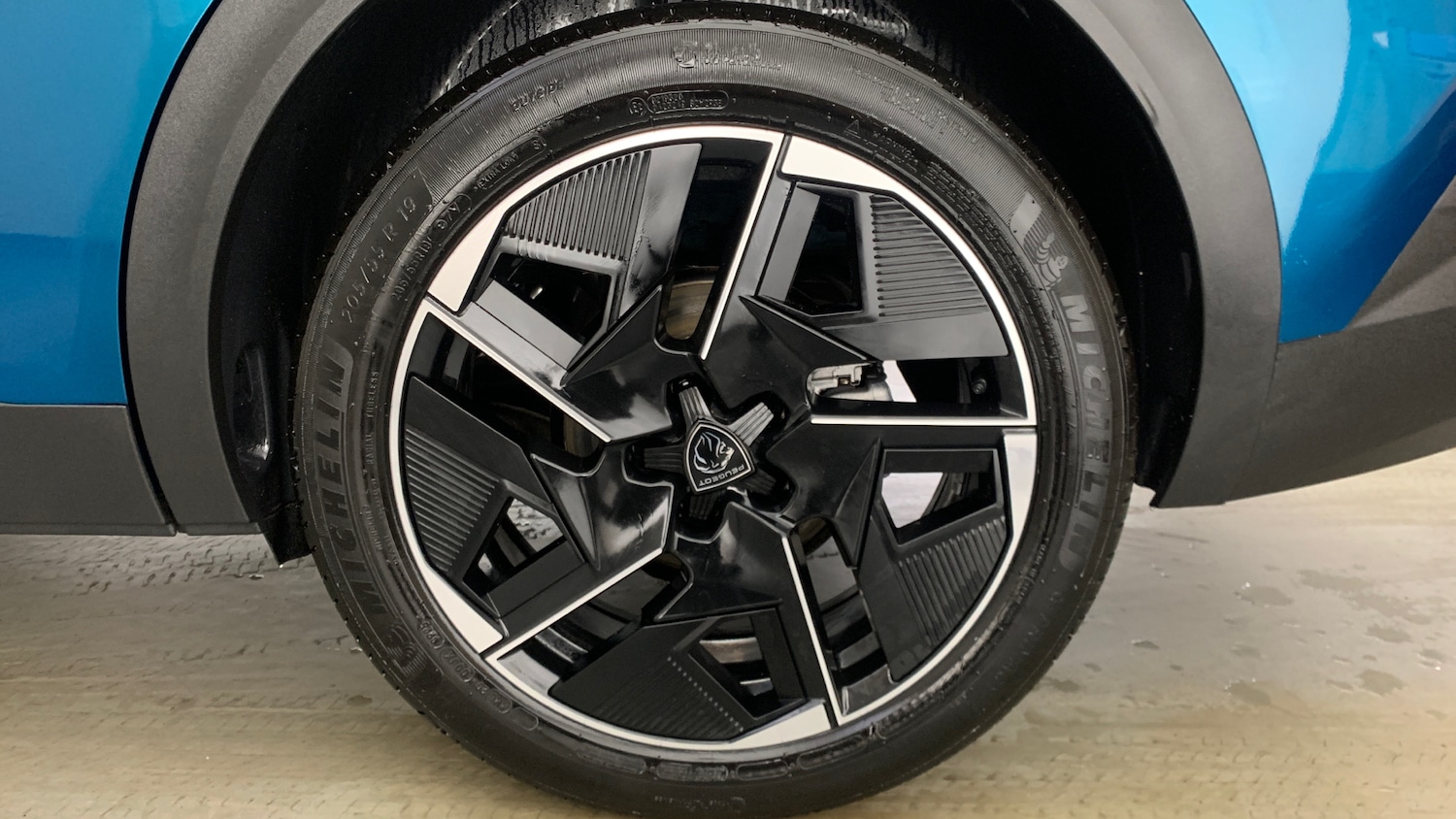 Used Peugeot 408 2025 for sale - 77009460: Photo 17