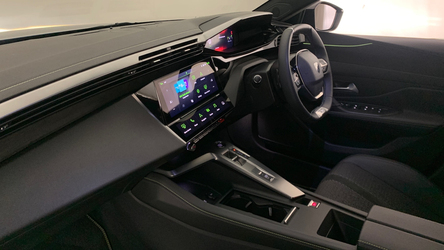 Used Peugeot 408 2025 for sale - 77009460: Photo 2