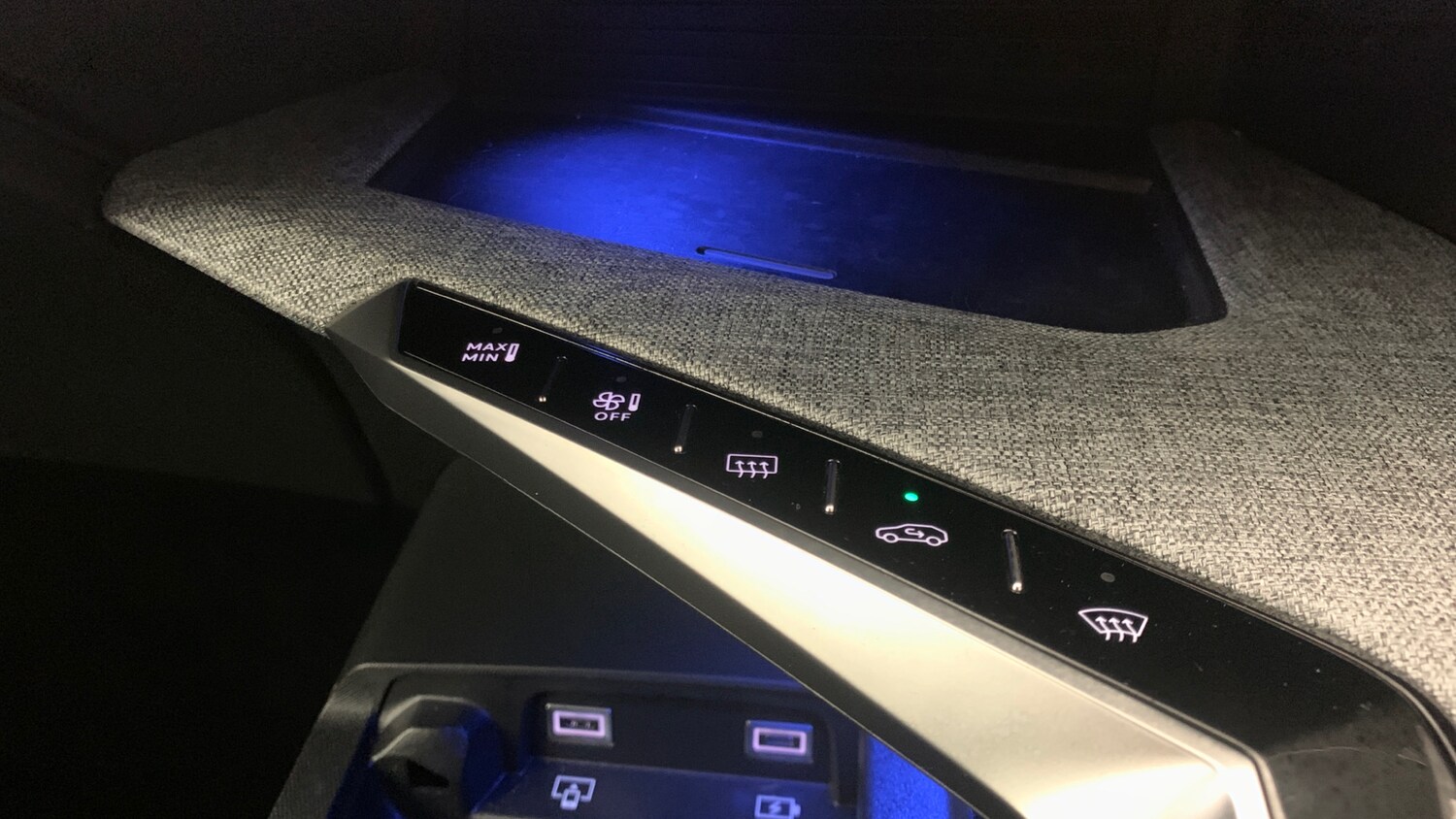 Used Peugeot 3008 2024 for sale - 76359106: Photo 32