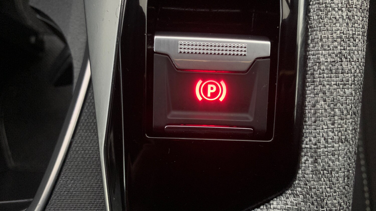 Used Peugeot 3008 2024 for sale - 76359106: Photo 35