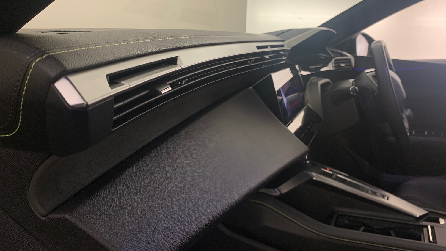 Used Peugeot 308 2025 for sale - 77539125: Photo 55