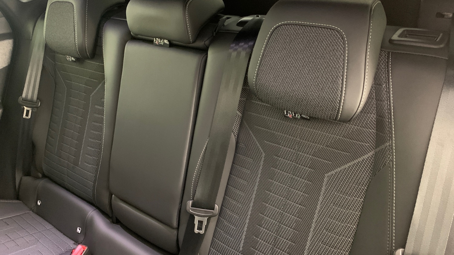 Used Peugeot 3008 2025 for sale - 77042323: Photo 8