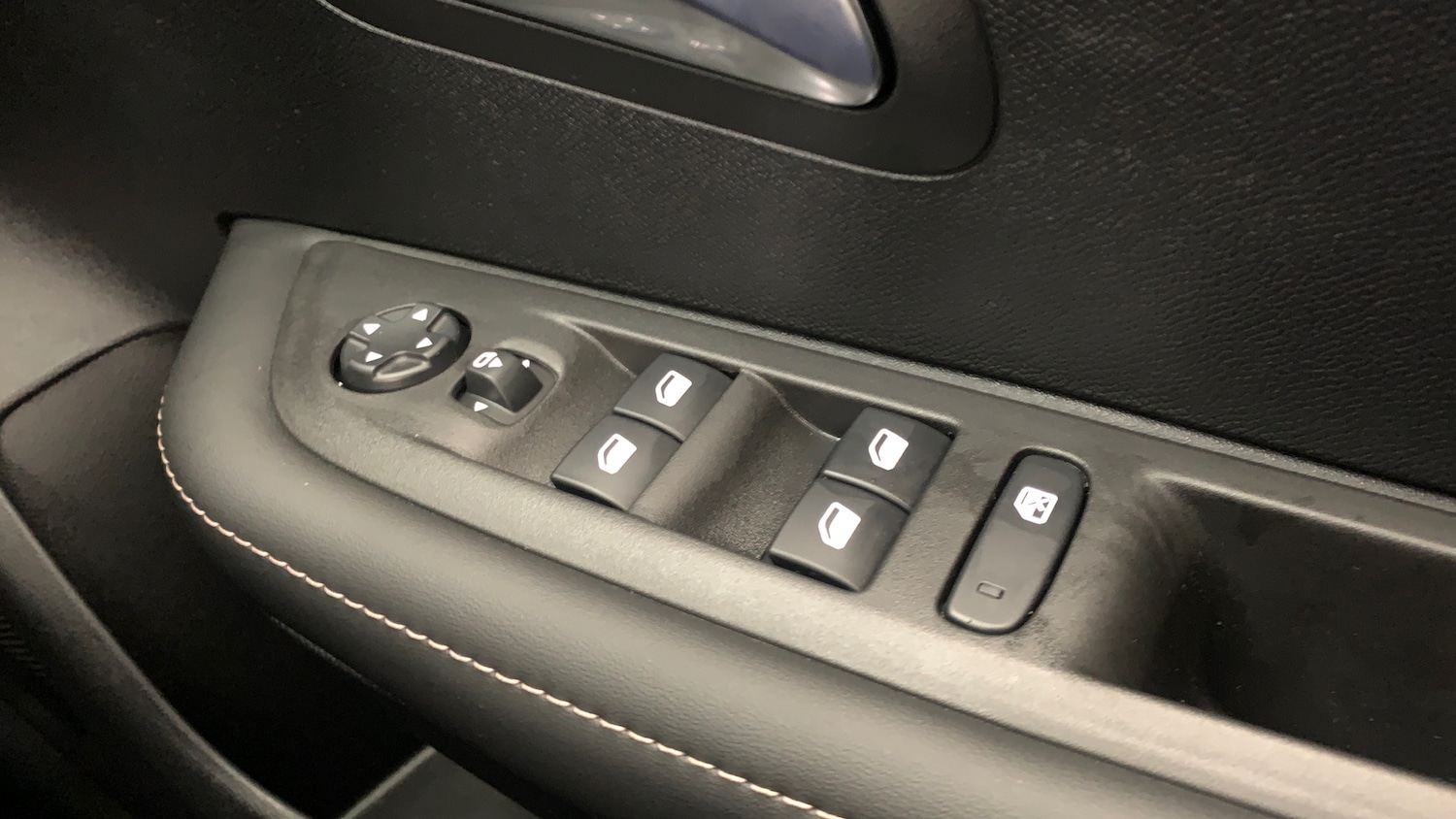 Used Peugeot 208 2024 for sale - 77825848: Photo 39