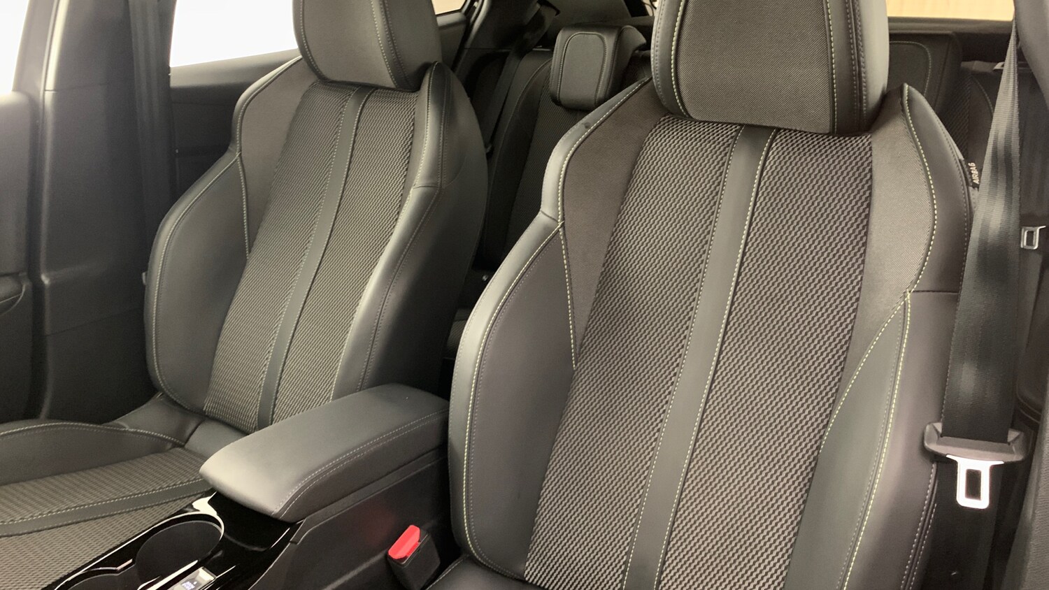 Used Peugeot 2008 2025 for sale - 77346176: Photo 54