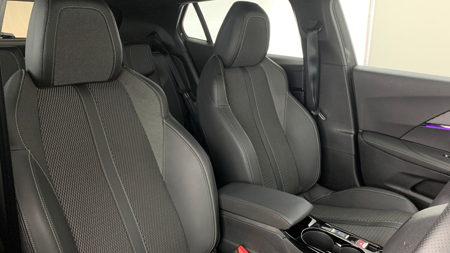 Used Peugeot 2008 2025 for sale - 77346176: Photo 55