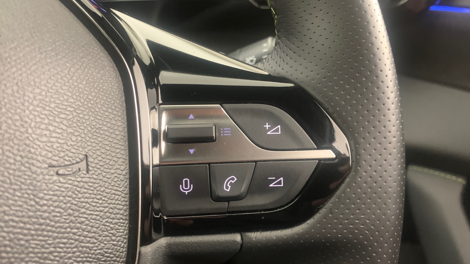 Used Peugeot 408 2023 for sale - 76574431: Photo 18