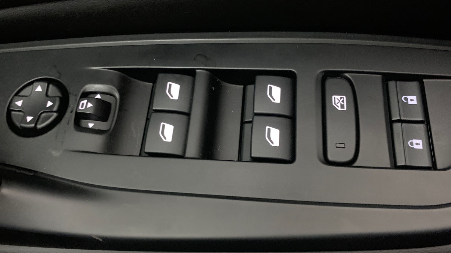 Used Peugeot 408 2025 for sale - 76966130: Photo 39