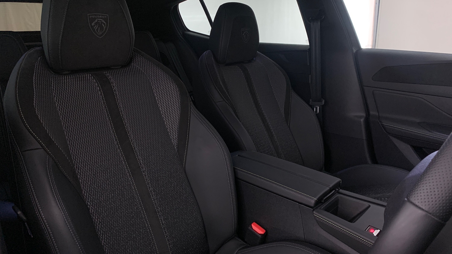 Used Peugeot 408 2025 for sale - 76966130: Photo 43