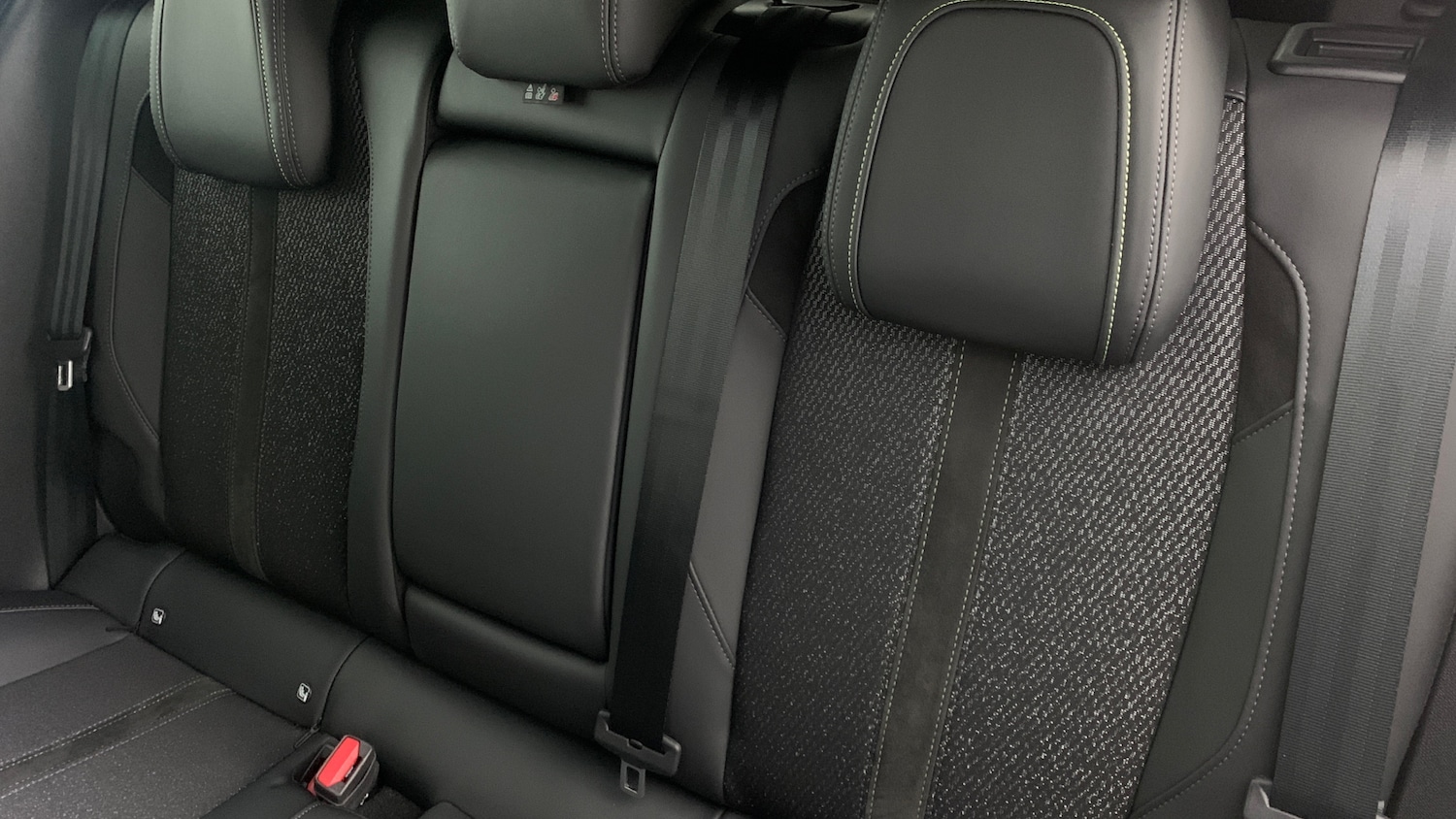 Used Peugeot 408 2025 for sale - 76966130: Photo 8