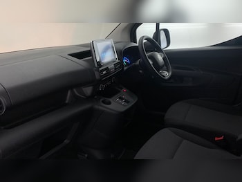Used Citroen Berlingo 2024 for sale - 76216463: Photo