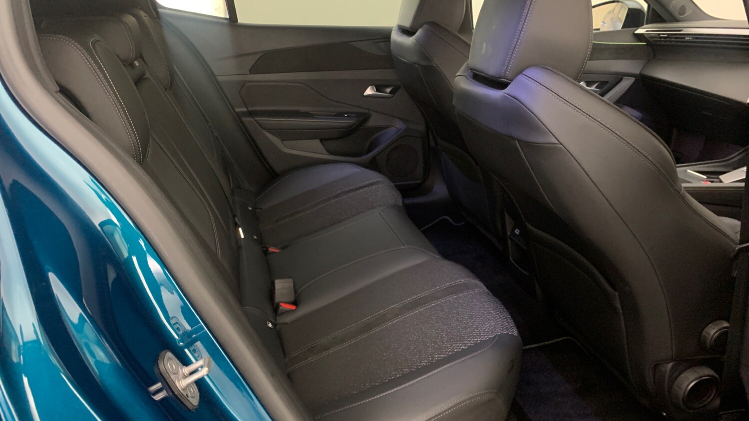 Used Peugeot 408 2025 for sale - 78087693: Photo 68