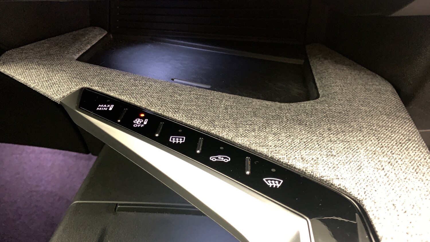 Used Peugeot 5008 2024 for sale - 76621462: Photo 32