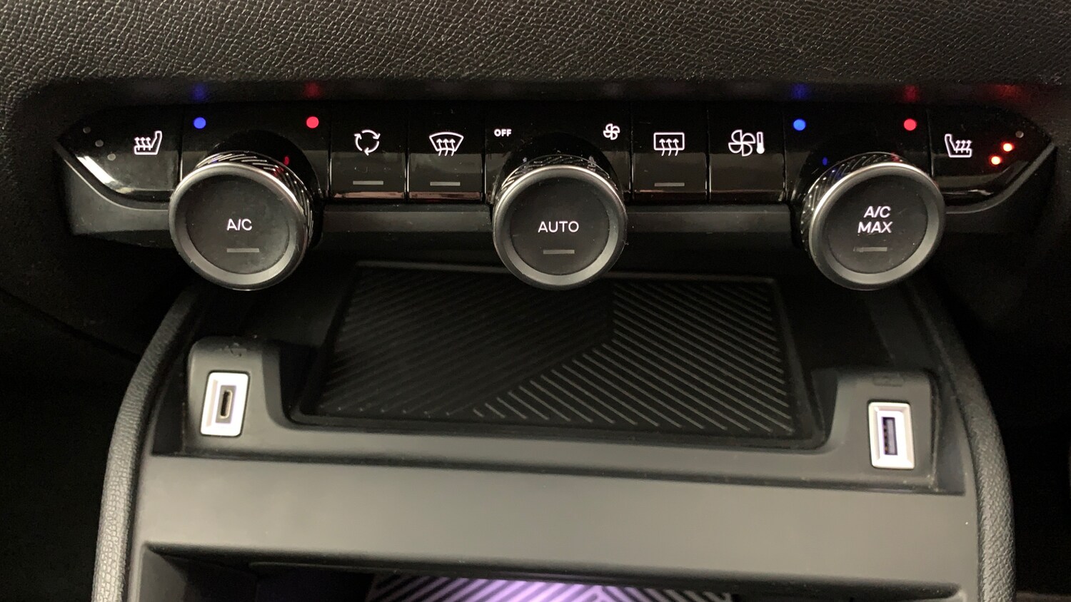 Used Citroen C4 2023 for sale - 77994662: Photo 54