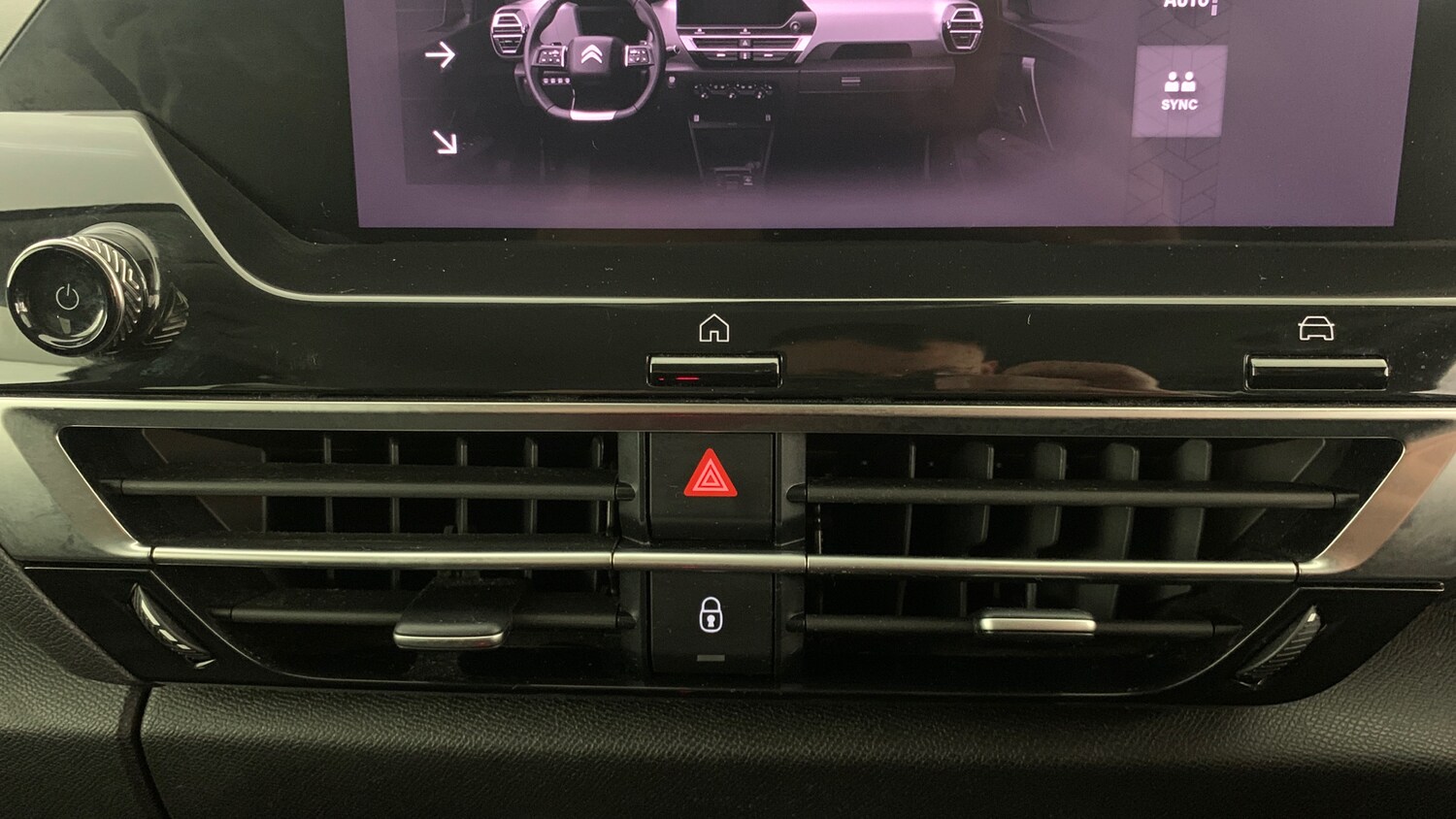 Used Citroen C4 2023 for sale - 77994662: Photo 55