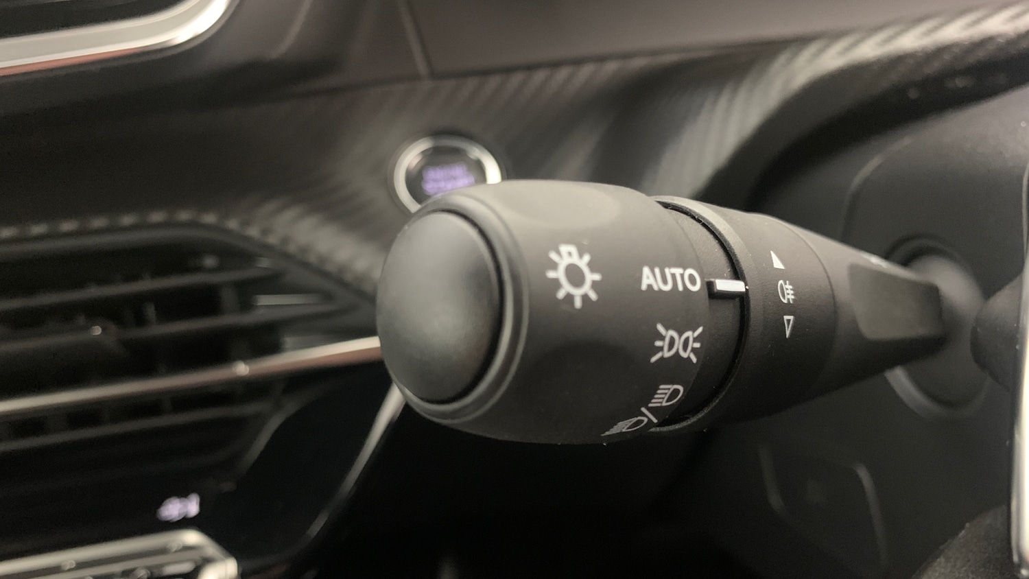 Used Peugeot 2008 2025 for sale - 76574469: Photo 34