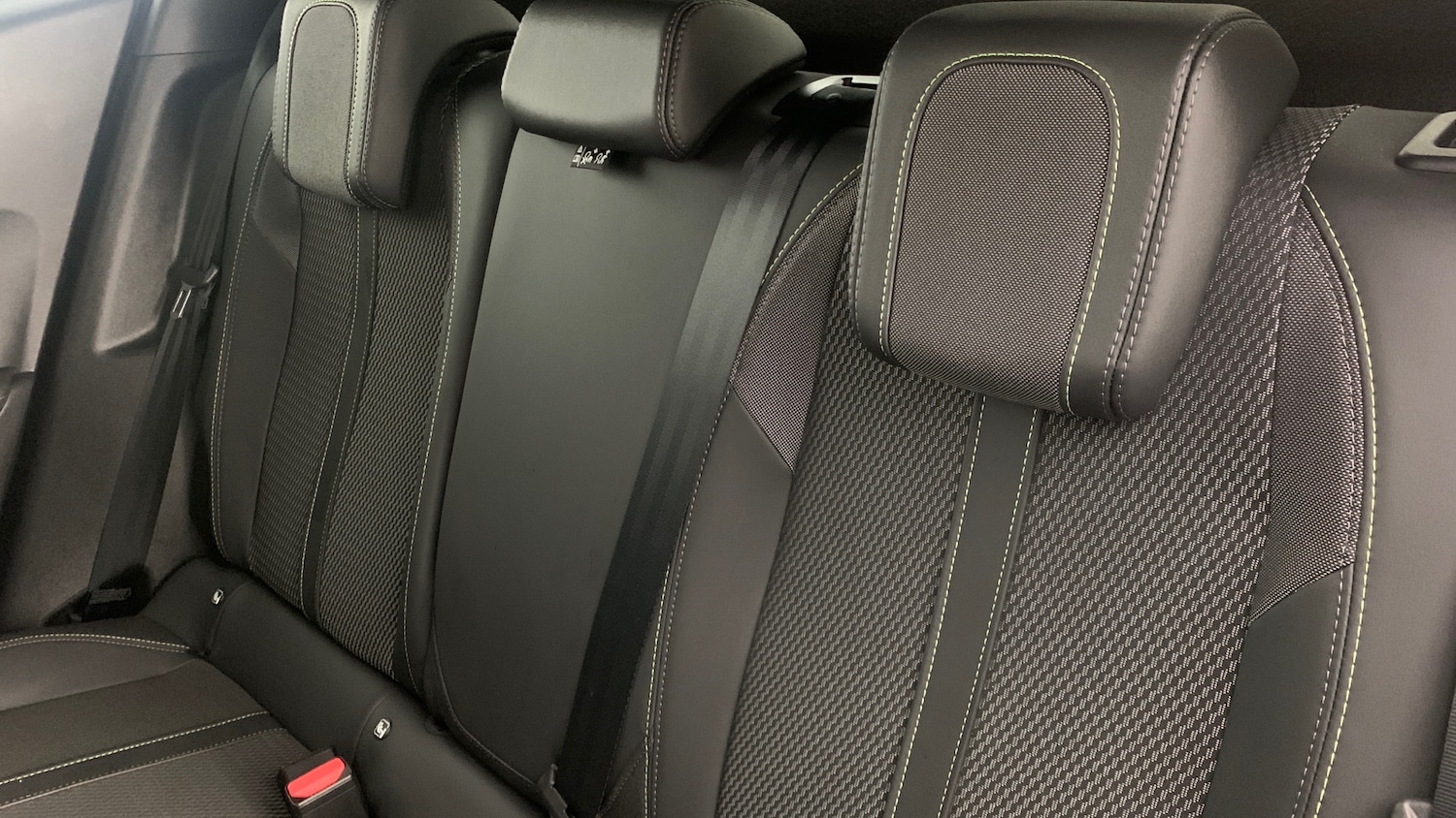 Used Peugeot 2008 2025 for sale - 76574469: Photo 8