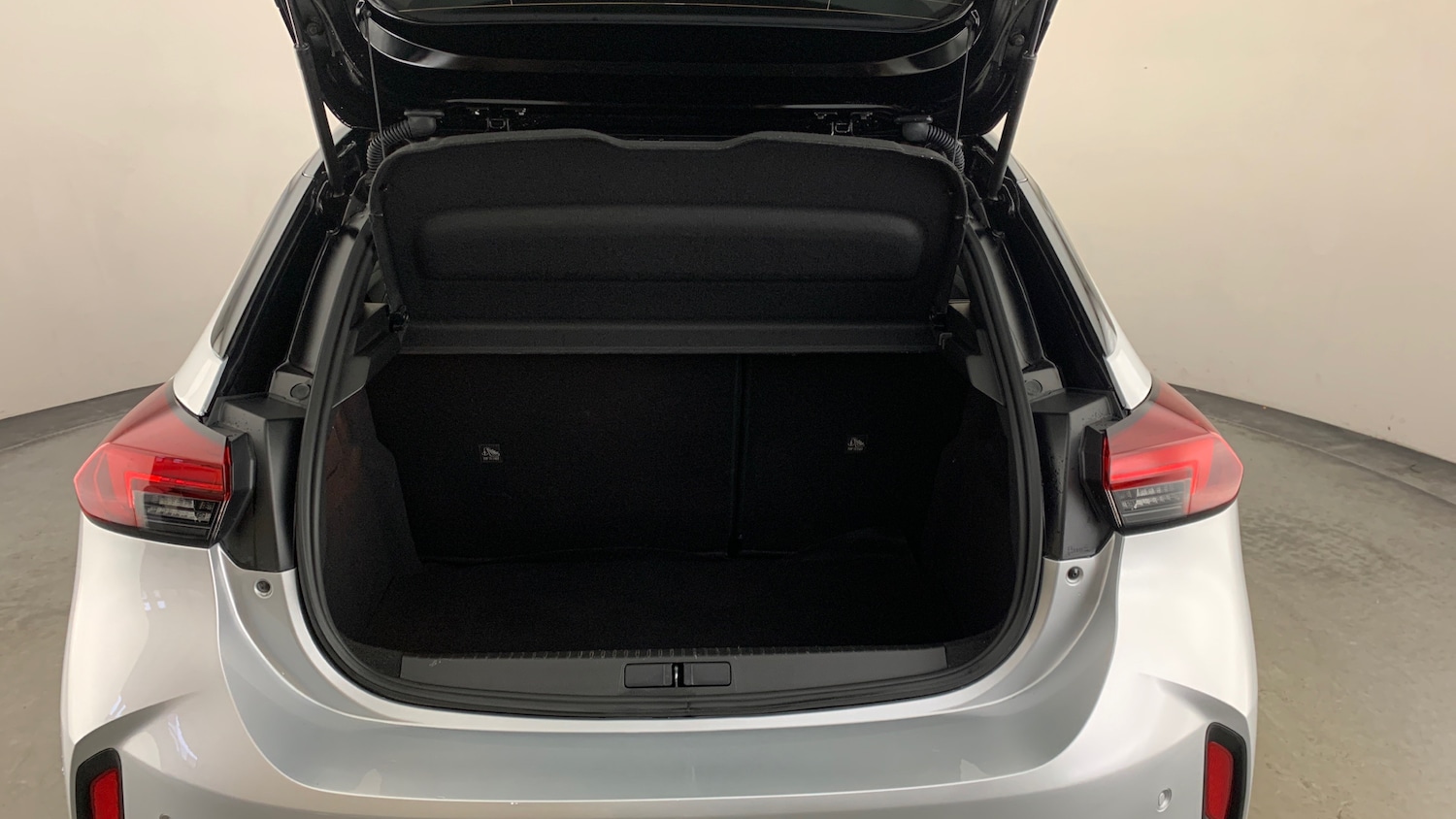 Used Vauxhall Corsa 2024 for sale - 77825847: Photo 5