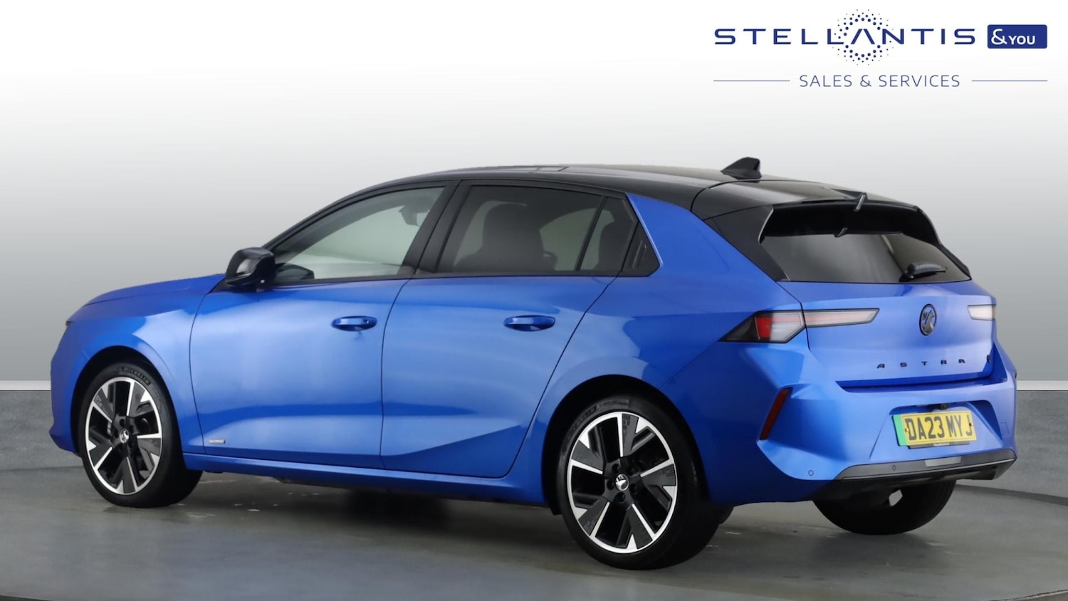 Used Vauxhall Astra 2023 for sale - 76486461: Photo 3