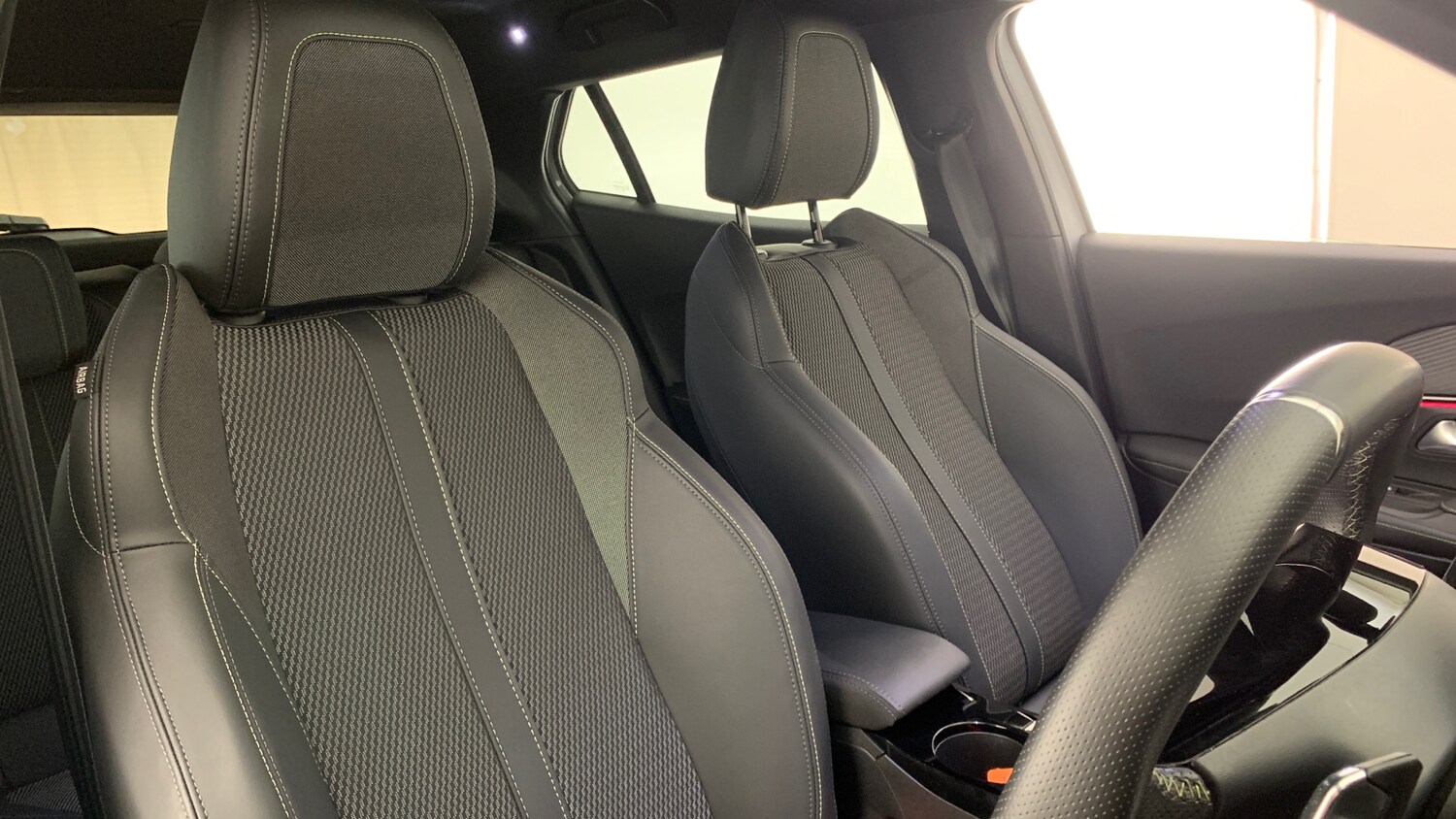 Used Peugeot 2008 2025 for sale - 77854981: Photo 40