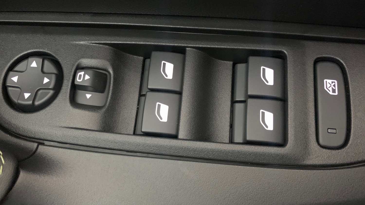 Used Peugeot 2008 2024 for sale - 76486420: Photo 35