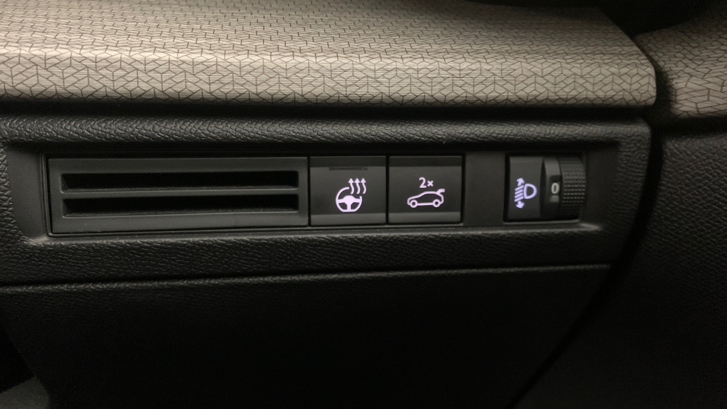 Used Citroen C5 X 2024 for sale - 76389580: Photo 20