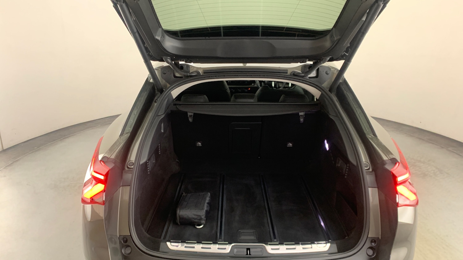 Used Citroen C5 X 2024 for sale - 76389580: Photo 5