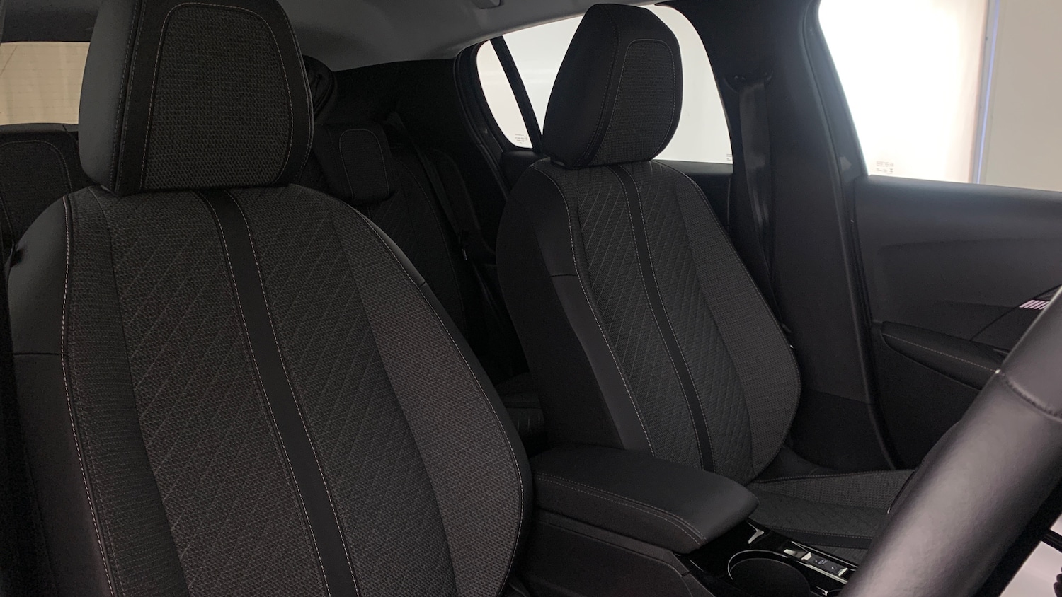 Used Peugeot 208 2024 for sale - 76621454: Photo 43