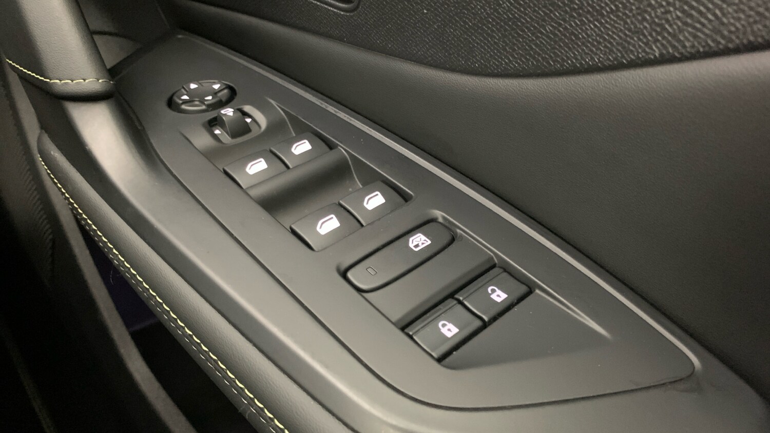 Used Peugeot 408 2025 for sale - 78206004: Photo 39