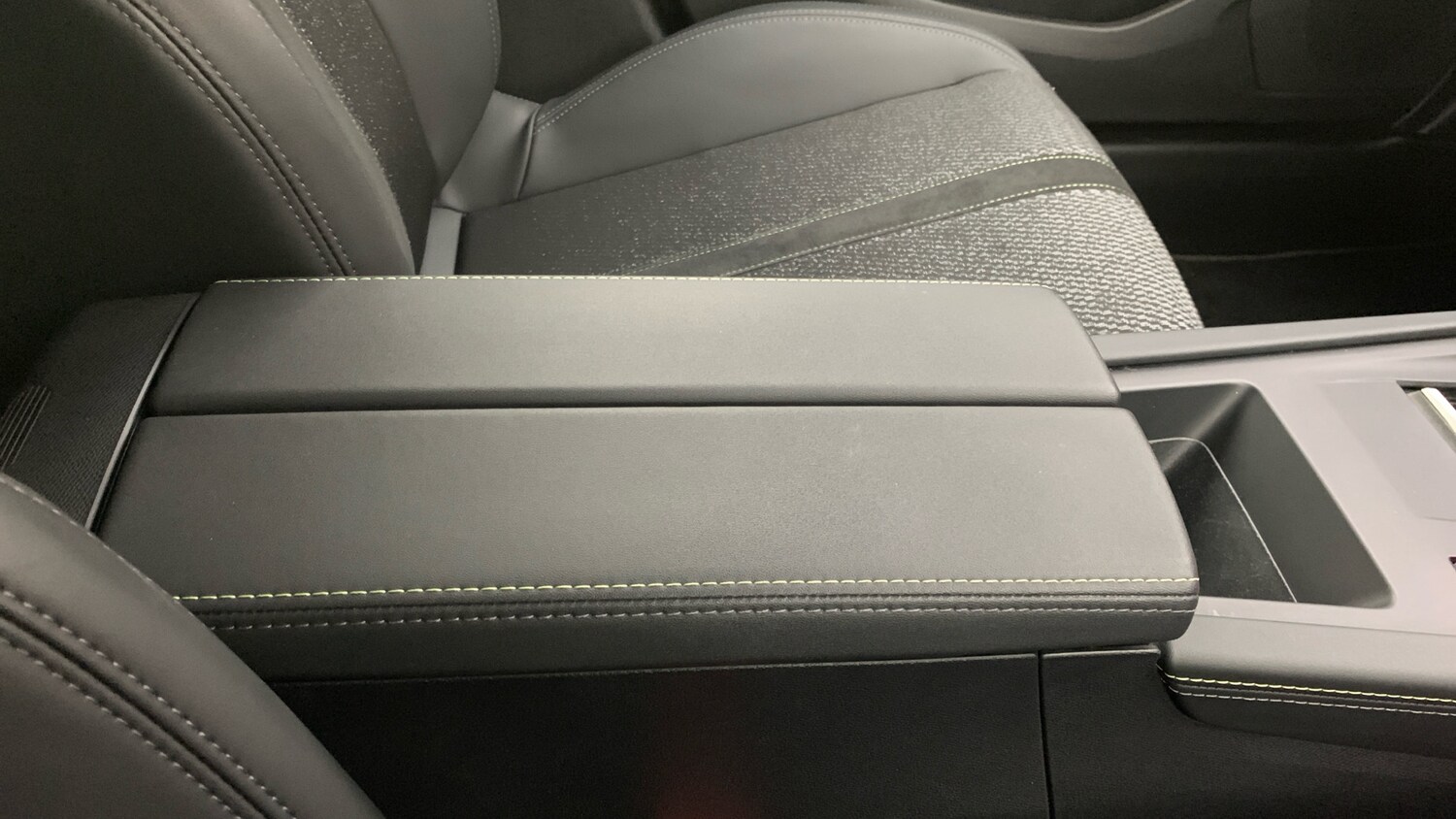 Used Peugeot 408 2025 for sale - 78206004: Photo 55