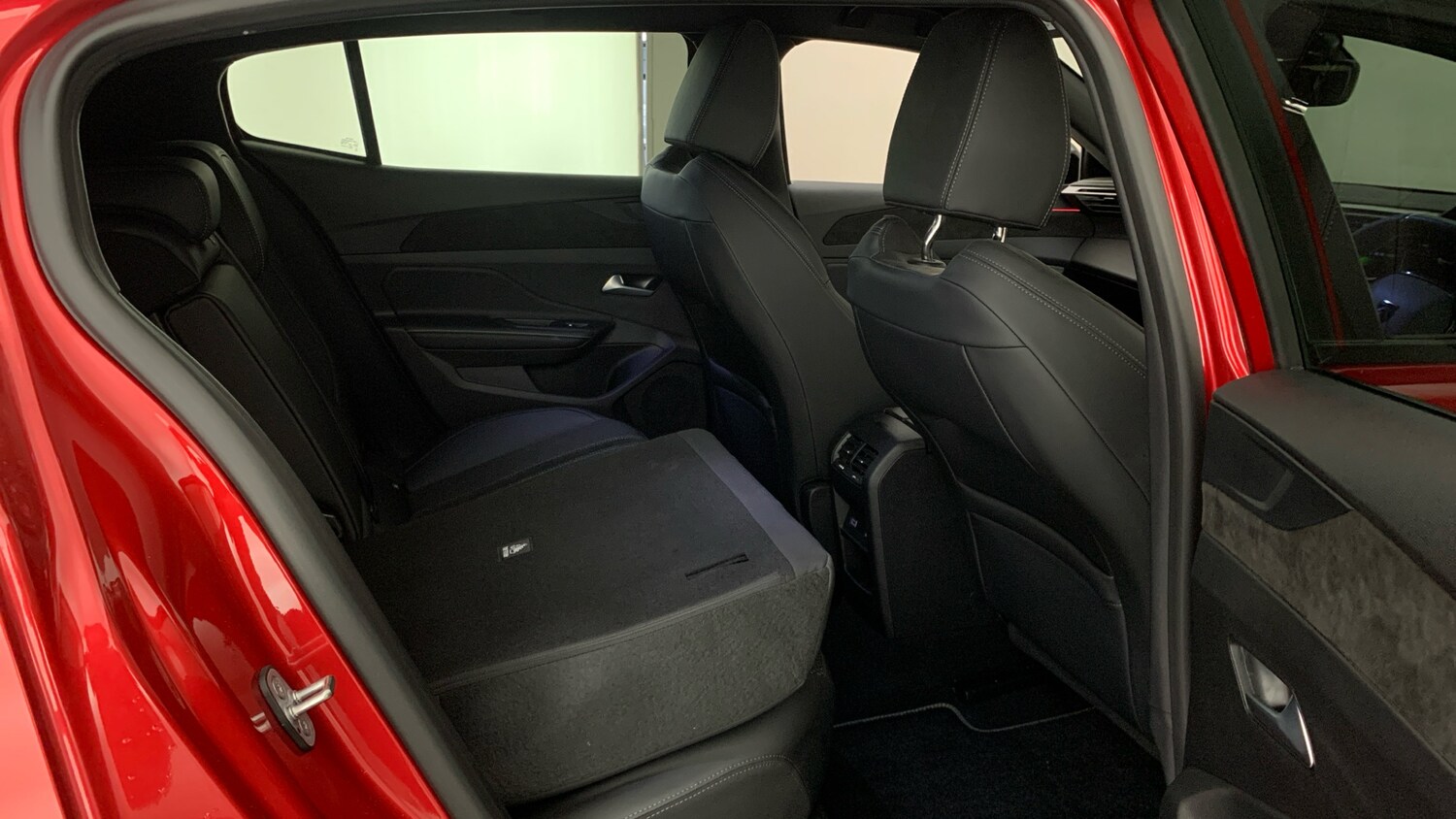 Used Peugeot 408 2025 for sale - 78206004: Photo 64