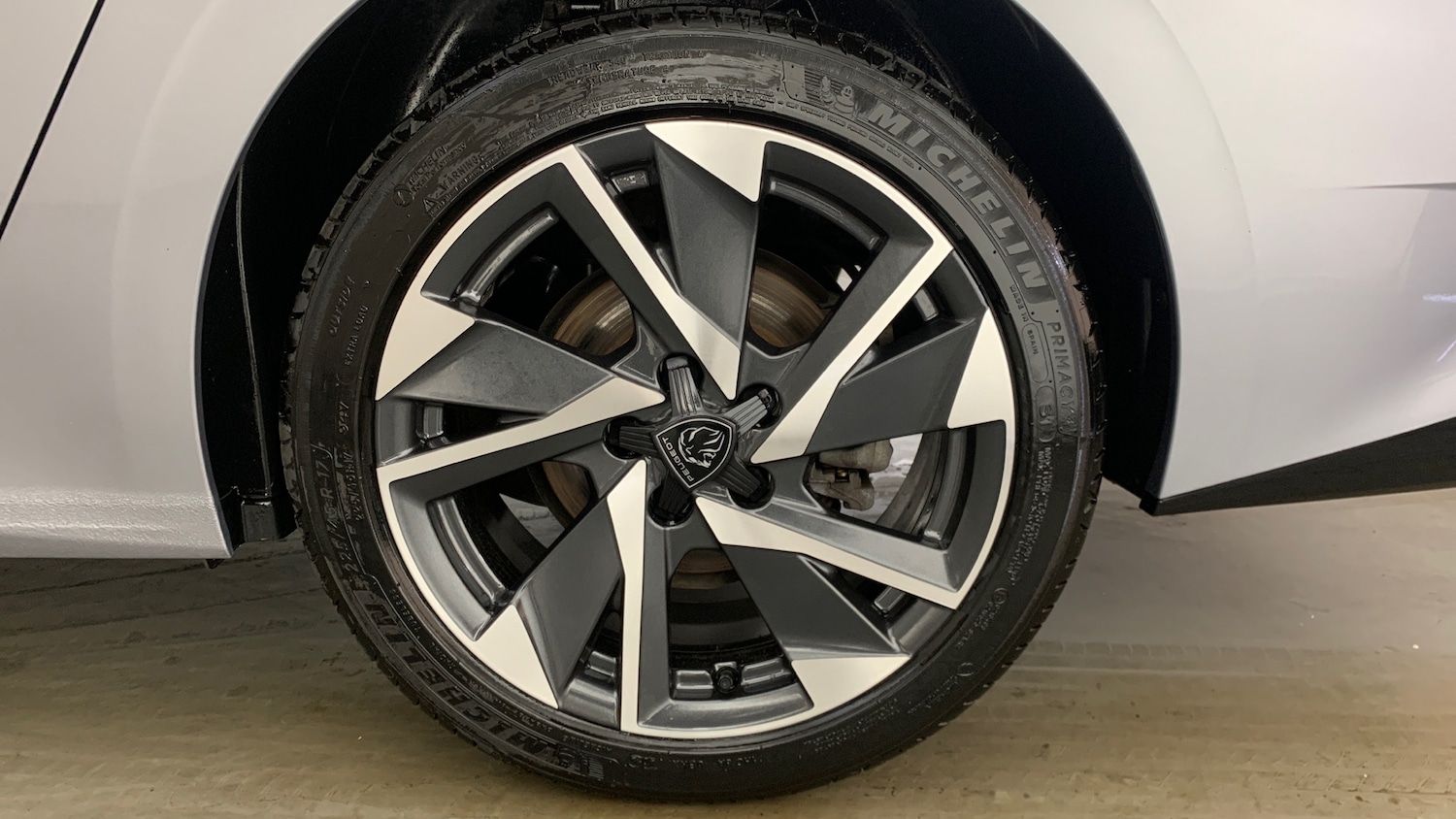 Used Peugeot 308 SW 2024 for sale - 76887949: Photo 17