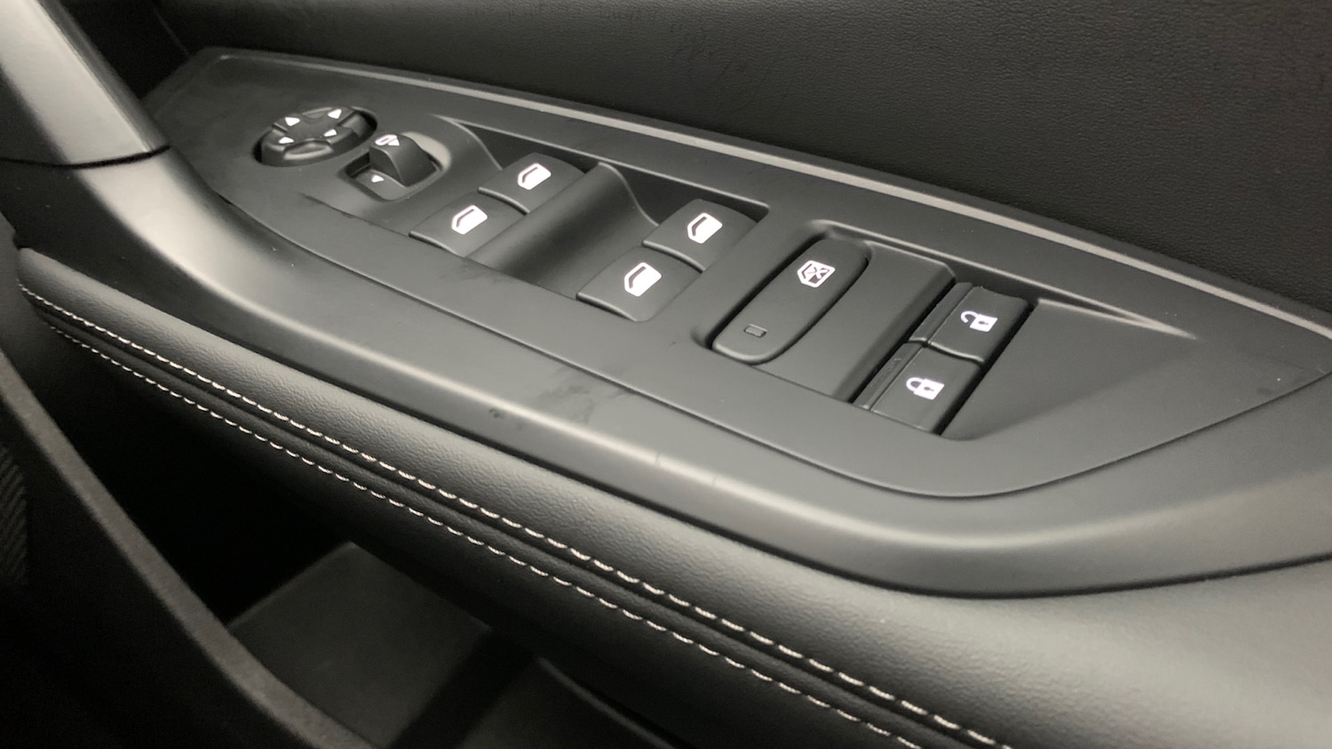 Used Peugeot 308 SW 2024 for sale - 76887949: Photo 37