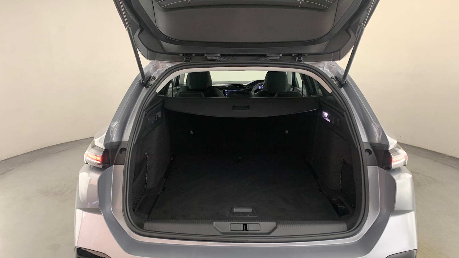 Used Peugeot 308 SW 2024 for sale - 76887949: Photo 5