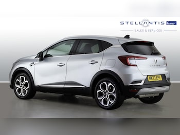 Used Renault Captur 2023 for sale - 78505452: Photo
