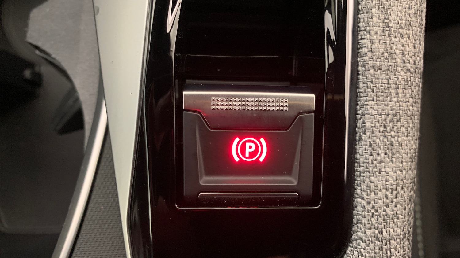 Used Peugeot 3008 2024 for sale - 76433773: Photo 35