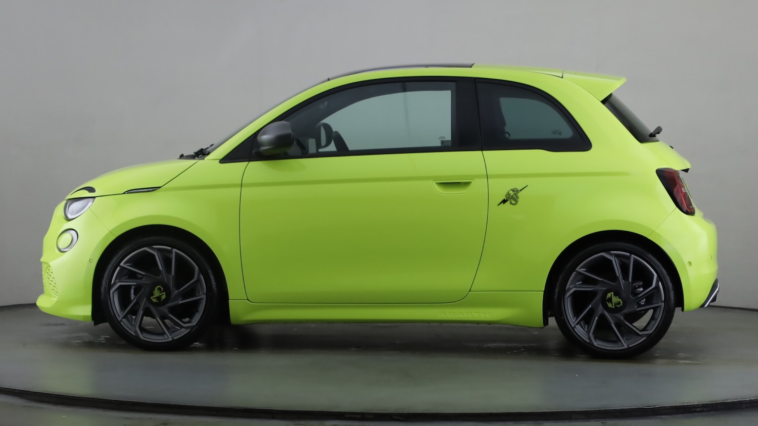 Used Abarth 500 2024 for sale - 76608947: Photo 14