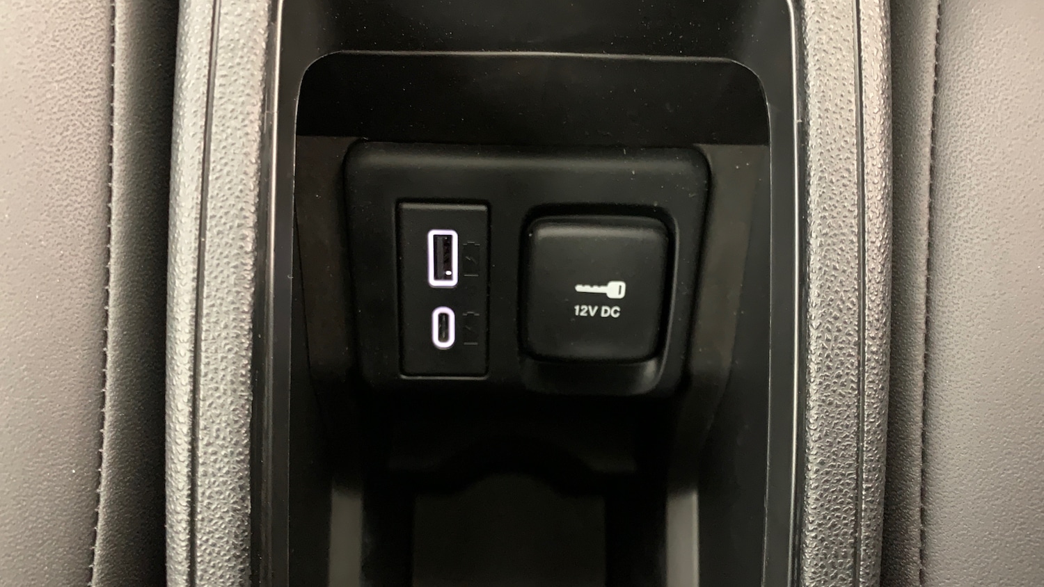 Used Abarth 500 2024 for sale - 76608947: Photo 25