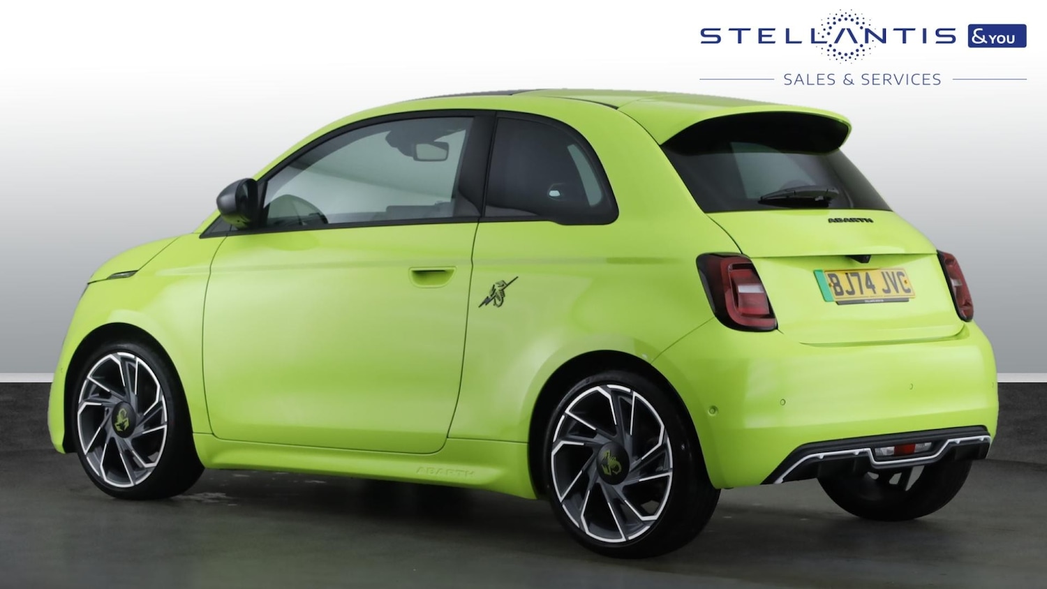 Used Abarth 500 2024 for sale - 76608947: Photo 3