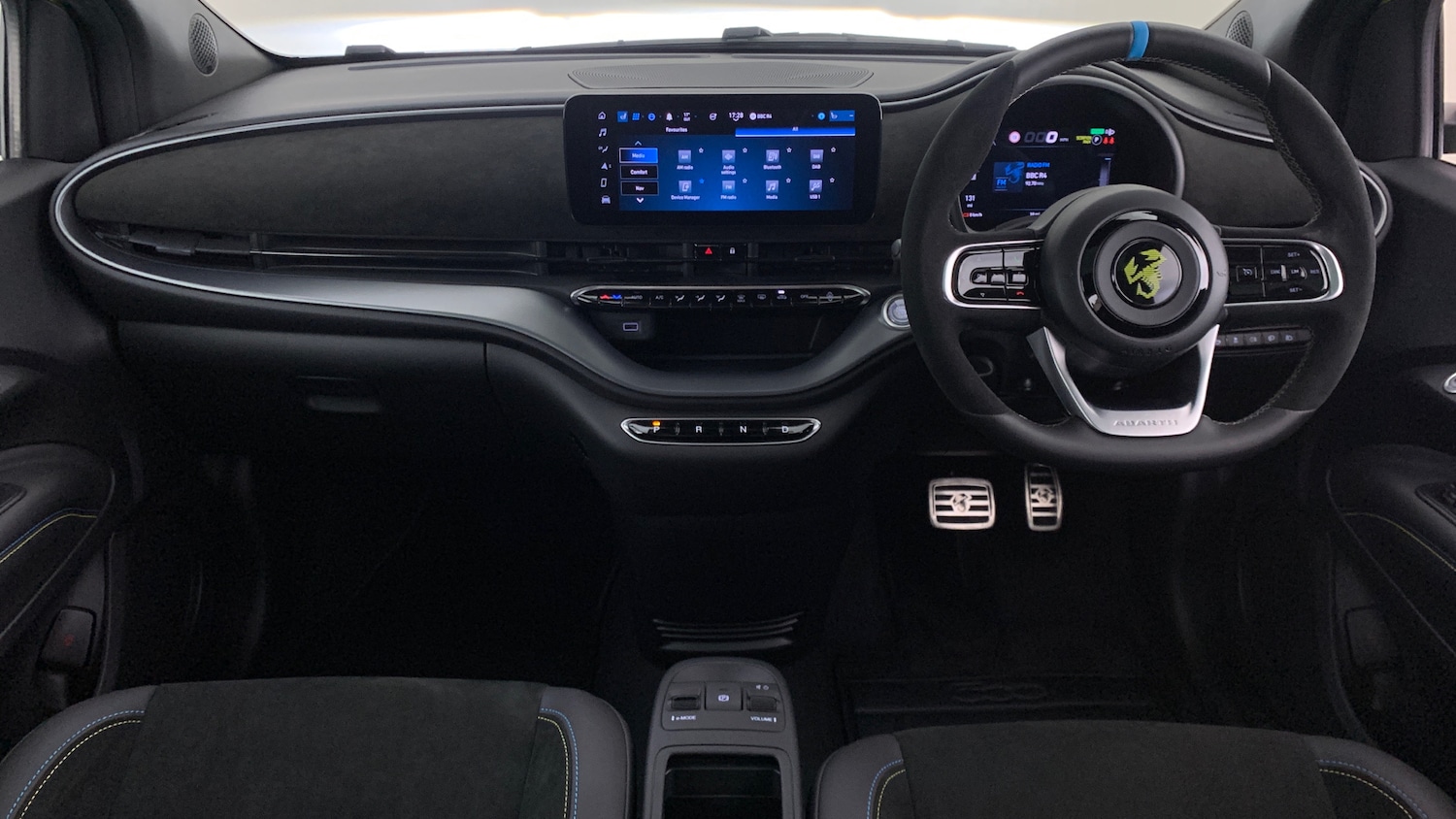 Used Abarth 500 2024 for sale - 76608947: Photo 9