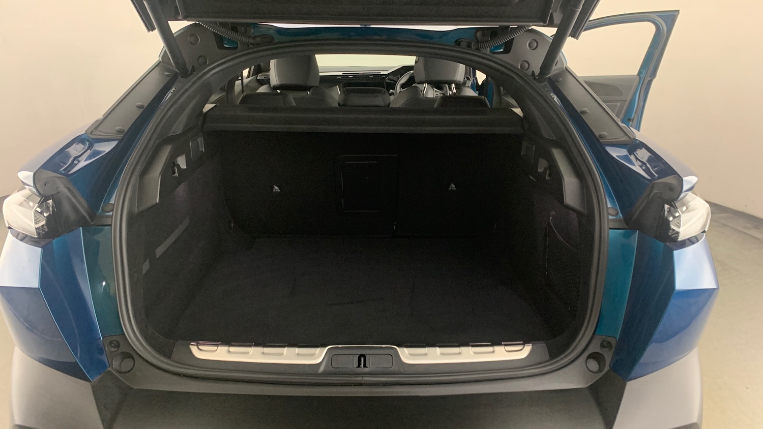 Used Peugeot 408 2025 for sale - 77825850: Photo 5