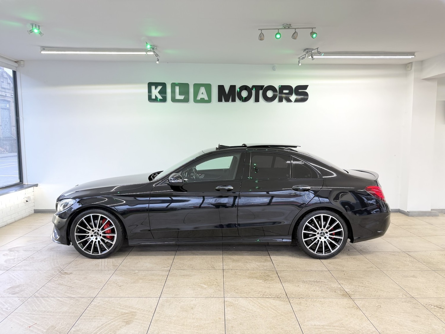 Used Mercedes-Benz C Class 2016 for sale - 77251254: Photo 2