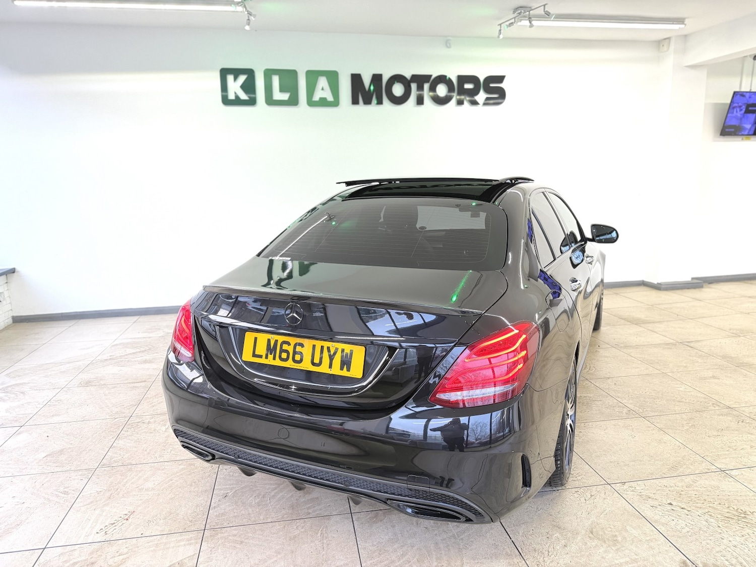 Used Mercedes-Benz C Class 2016 for sale - 77251254: Photo 4