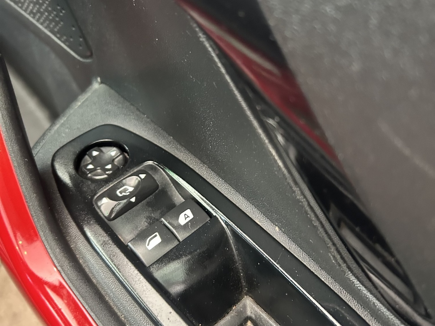 Used Peugeot 208 2013 for sale - 77357248: Photo 12