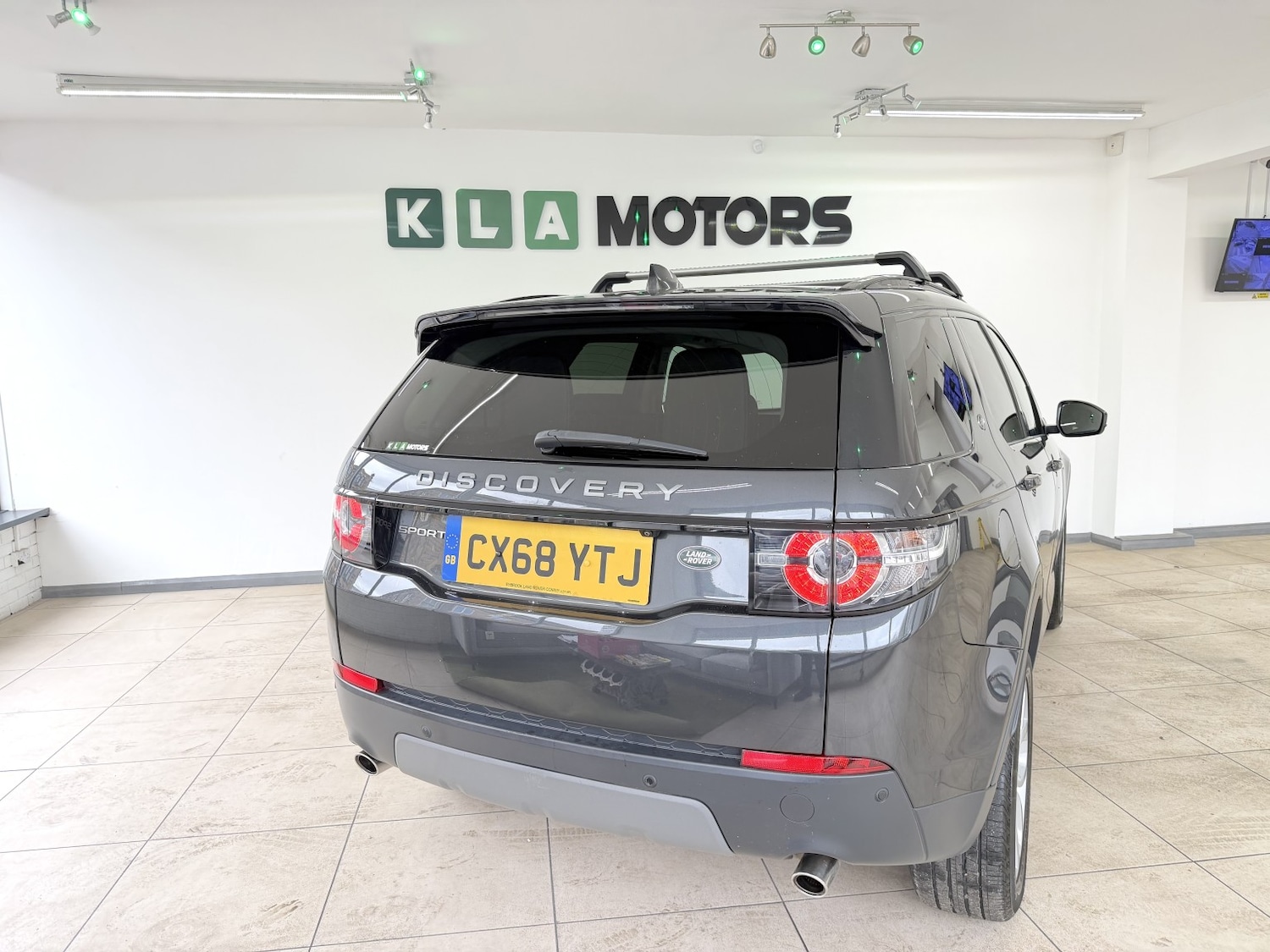Used Land Rover Discovery Sport 2018 for sale - 77774786: Photo 4