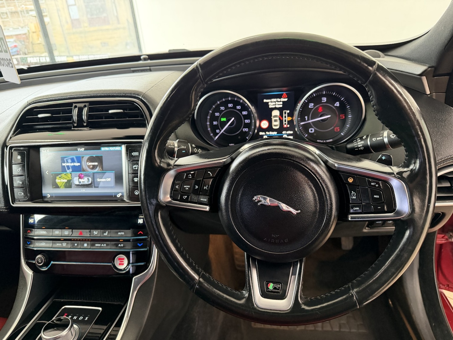 Used Jaguar XE 2015 for sale - 77668519: Photo 10