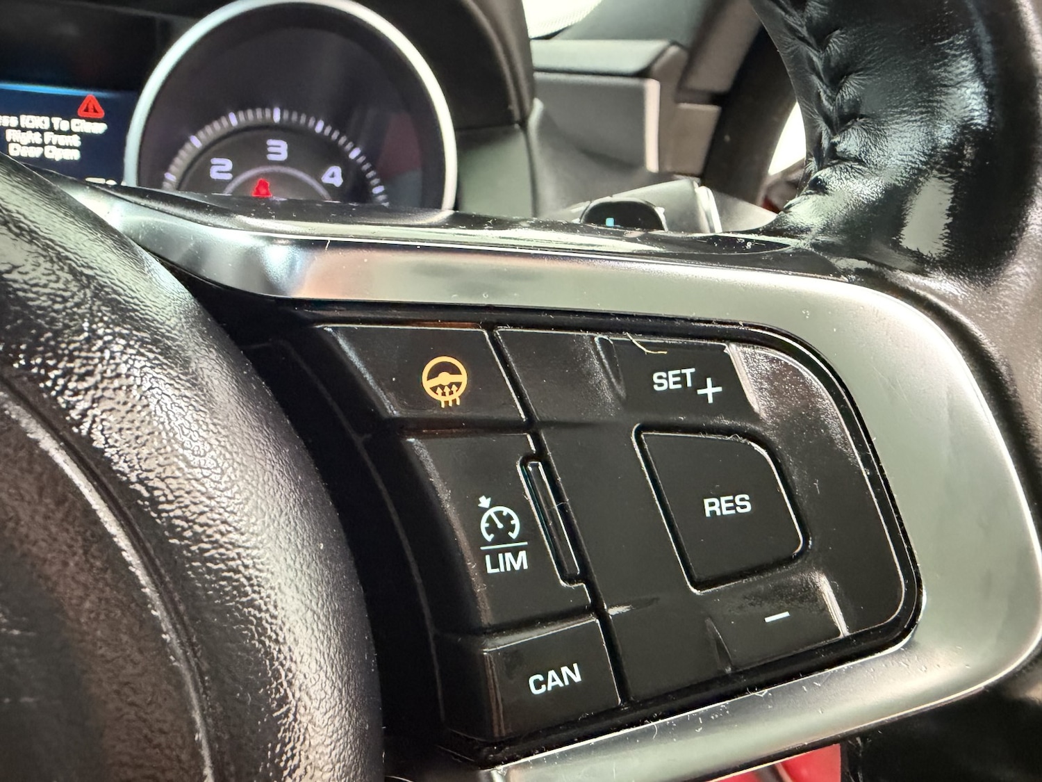 Used Jaguar XE 2015 for sale - 77668519: Photo 16