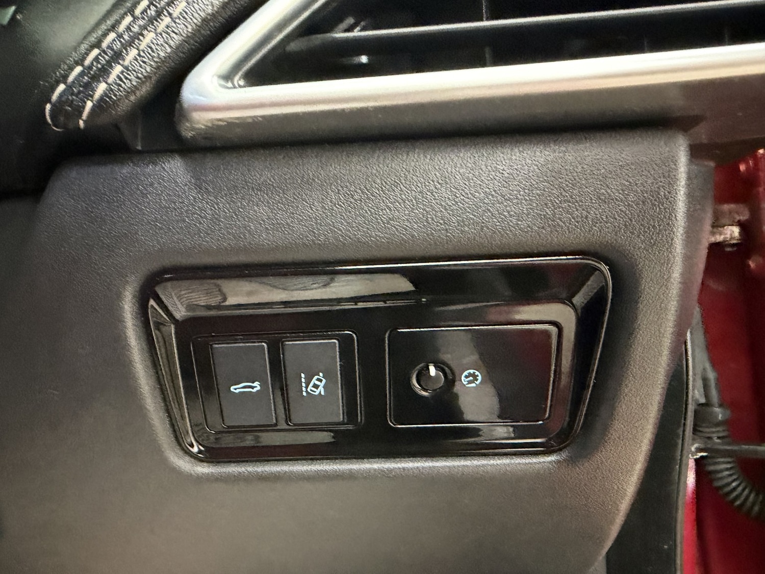 Used Jaguar XE 2015 for sale - 77668519: Photo 18