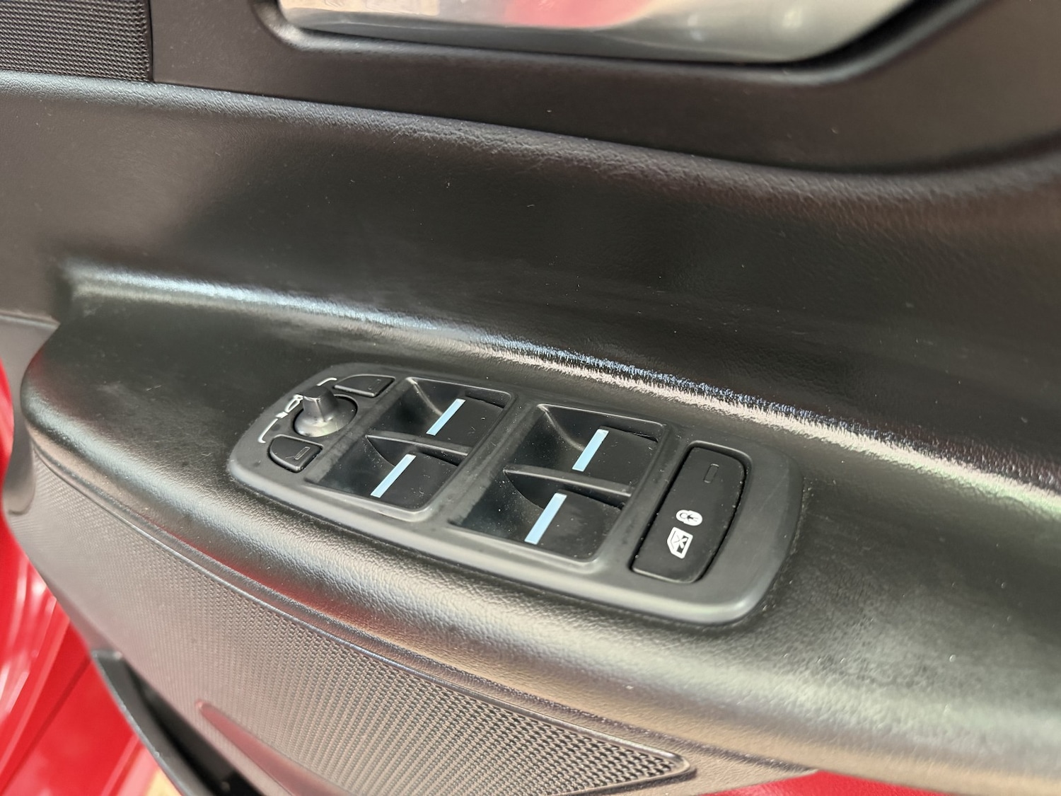 Used Jaguar XE 2015 for sale - 77668519: Photo 19